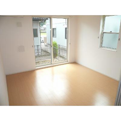 サンイースト 102【管理NO：1-017222601-01020】 ★家具家電は申し込み後に搬入します★の物件写真2