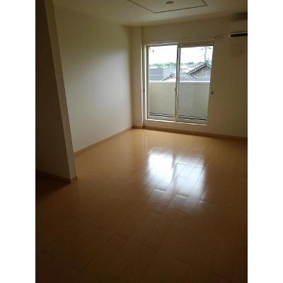 レバンテＢ 202【管理NO：1-016683602-02020】 ★家具家電は申し込み後に搬入しますの物件写真2