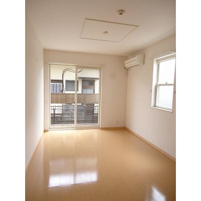 サニーホーム 102【管理NO：1-015866801-01020】 ★家具家電は申し込み後に搬入しますの物件写真2