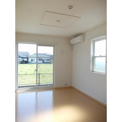 クレメントハウス 103【管理NO：1-015483301-01030】 ★家具家電は申し込み後に搬入しますの物件写真2