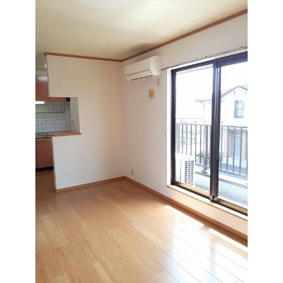 ベル・フィオーレ　Ａ棟 203【管理NO：1-012745701-02030】 ★家具家電は申し込み後に搬入します★の物件写真2