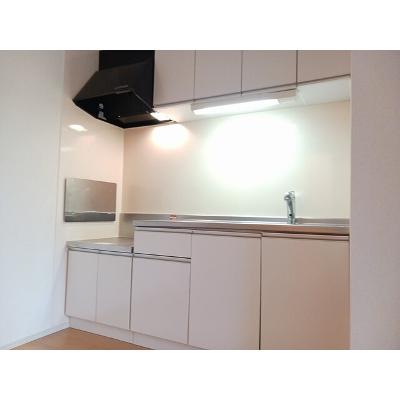コリーヌＪ　Ⅱ 103【管理NO：1-018754702-01030】 ★家具家電は申し込み後に搬入します★の物件写真3
