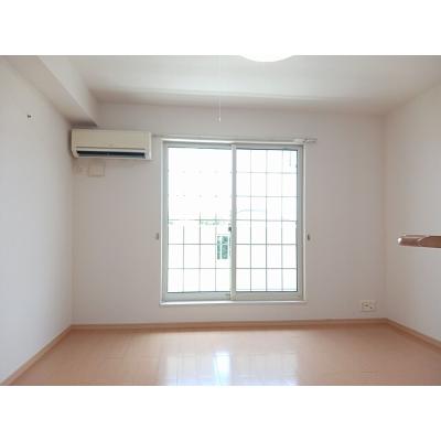 アンソレイエⅣ 202【管理NO：1-016827501-02020】 ★家具家電は申し込み後に搬入します★の物件写真2