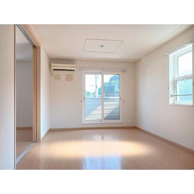 サン・スカイⅠ 201【管理NO：1-015953701-02010】 ★家具家電は申し込み後に搬入しますの物件写真2
