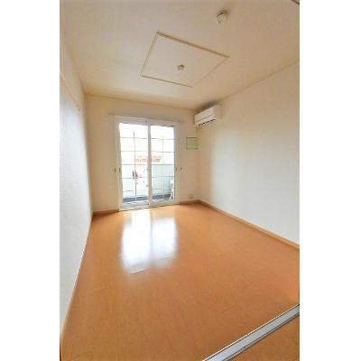 カルム・シャンブールⅢ 103【管理NO：1-015790403-01030】 ★家具家電は申し込み後に搬入します 2026年07月下旬入居可能の物件写真2