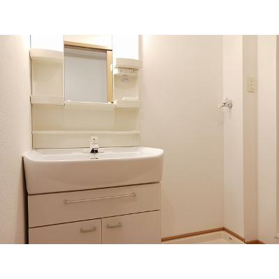 グレイスフルＢ 102【管理NO：1-014767002-01020】 ★家具家電は申し込み後に搬入しますの物件写真6