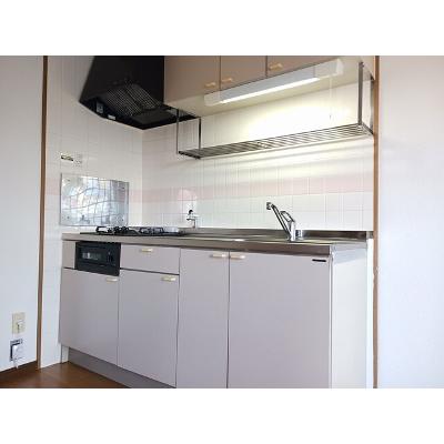 コンフォートヒルⅣ 202【管理NO：1-007829901-02020】 ★家具家電は申し込み後に搬入しますの物件写真3