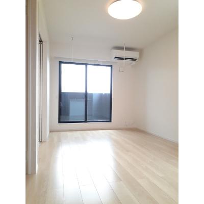 ジェルメ　メゾンⅢ 204【管理NO：1-026777403-02040】 ★家具家電は申し込み後に搬入しますの物件写真2