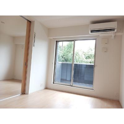 ラ・ヴィータ 203【管理NO：1-024670001-02030】 ★家具家電は申し込み後に搬入します★の物件写真2
