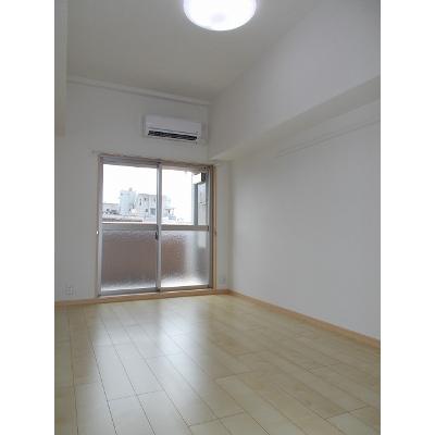 パ－ク鴨池 401【管理NO：1-018928901-04010】 ★家具家電は申し込み後に搬入しますの物件写真2