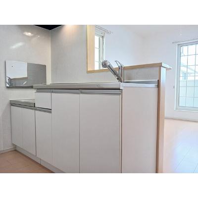 マロン・リジェールＢ 201【管理NO：1-018051202-02010】 ★家具家電は申し込み後に搬入しますの物件写真3