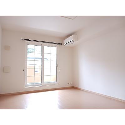 プレイス久保 202【管理NO：1-016310201-02020】 ★家具家電は申し込み後に搬入します★の物件写真2
