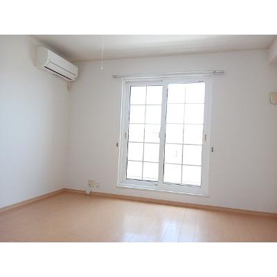 カルム・シャンブールⅠ 201【管理NO：1-015790401-02010】 ★家具家電は申し込み後に搬入しますの物件写真2