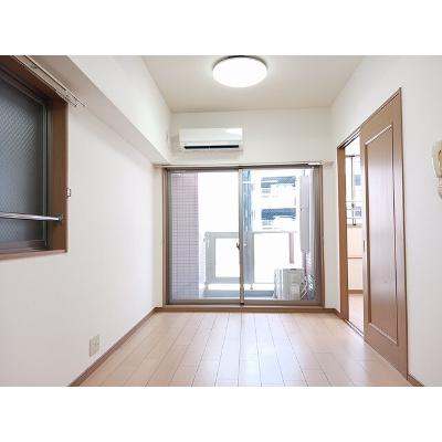 クレスト呉服町 301【管理NO：1-013220601-03010】 ★家具家電は申し込み後に搬入しますの物件写真2