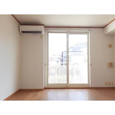 カ－サ西田 202【管理NO：1-013175001-02020】 ★家具家電は申し込み後に搬入します 2026年07月下旬入居可能の物件写真2