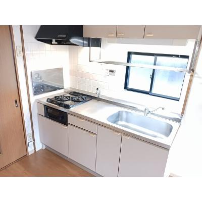 コンフォートヒルⅡ 202【管理NO：1-007844901-02020】 ★家具家電は申し込み後に搬入しますの物件写真3