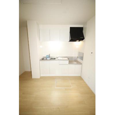 ＨＯＵＳＥ・１０ 102【管理NO：1-023243402-01020】 ★家具家電は申し込み後に搬入します 2026年08月上旬入居可能の物件写真3