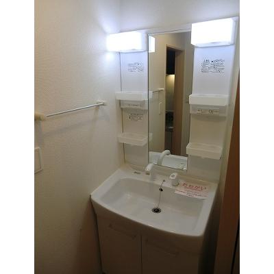 ローズヒルⅡ 201【管理NO：1-017441102-02010】 ★家具家電は申し込み後に搬入します★の物件写真6
