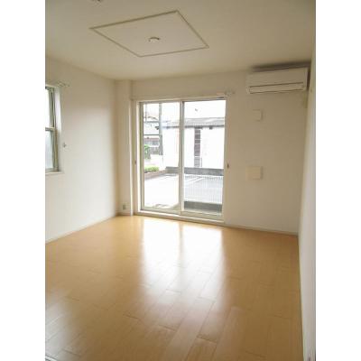ローズヒルⅠ 101【管理NO：1-017441101-01010】 ★家具家電は申し込み後に搬入します 2026年08月中旬入居可能の物件写真2