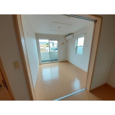 レジデンスサンヒルズⅠ 101【管理NO：1-015653001-01010】 ★家具家電は申し込み後に搬入しますの物件写真2