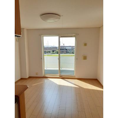 ラティーナ霧島Ⅰ 201【管理NO：1-013756401-02010】 ★家具家電は申し込み後に搬入しますの物件写真2