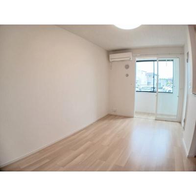 かのやⅢ 102【管理NO：1-027984401-01020】 ★家具家電は申し込み後に搬入しますの物件写真2