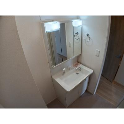 ラ・ルーチェⅡ 103【管理NO：1-021848402-01030】 ★家具家電は申し込み後に搬入しますの物件写真6