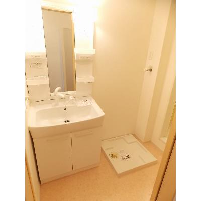 カーク　Ｂ棟 102【管理NO：1-018510302-01020】 ★家具家電は申し込み後に搬入します★の物件写真6