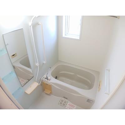 Ｒ・レオーネ 102【管理NO：1-015835701-01020】 ★家具家電は申し込み後に搬入します★の物件写真4