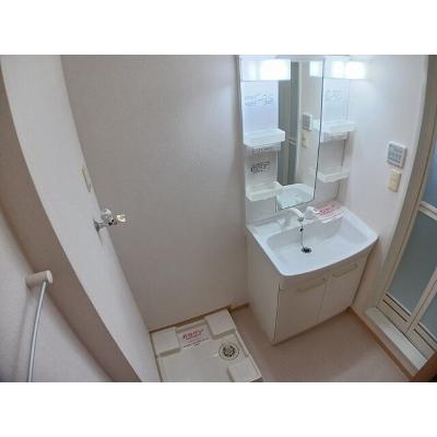 Ｒ・レオーネ 102【管理NO：1-015835701-01020】 ★家具家電は申し込み後に搬入します★の物件写真6