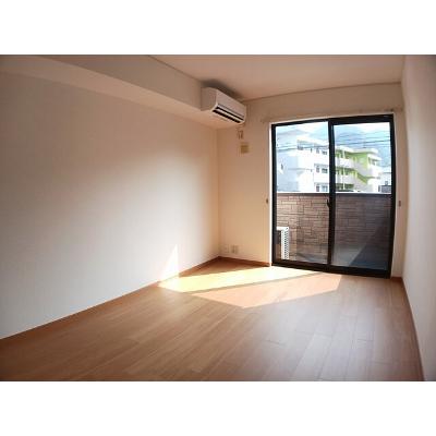 マザーアース・悠 102【管理NO：1-014461101-01020】 ★家具家電は申し込み後に搬入します★の物件写真2