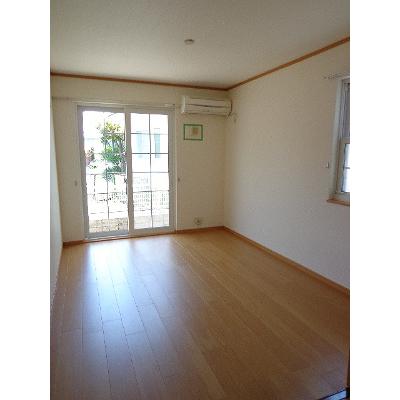 サン・マネ－ジⅡ 103【管理NO：1-013309102-01030】 ★家具家電は申し込み後に搬入します 2026年08月中旬入居可能の物件写真2