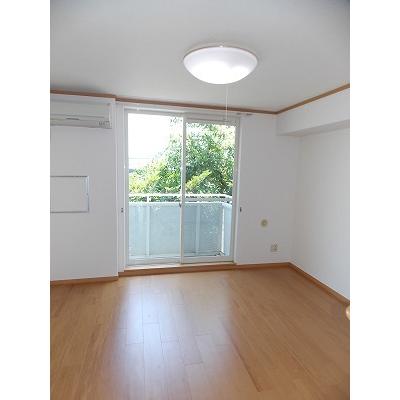 エトワール 203【管理NO：1-011744001-02030】 ★家具家電は申し込み後に搬入しますの物件写真2