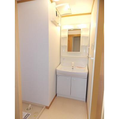 エトワール 203【管理NO：1-011744001-02030】 ★家具家電は申し込み後に搬入しますの物件写真6