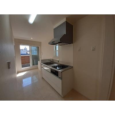 アルモニー大浜 201【管理NO：1-021807901-02010】 ★家具家電は申し込み後に搬入します★ ★2026年10月下旬入居可能★の物件写真3