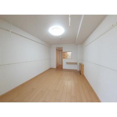 カルム　ド　アビタシオン 302【管理NO：1-015503401-03020】 ★家具家電は申し込み後に搬入します★ ★2026年10月中旬入居可能★の物件写真2