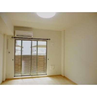 コンフィール 303【管理NO：1-018766801-03030】 ★家具家電は申し込み後に搬入します 2026年07月下旬入居可能の物件写真2