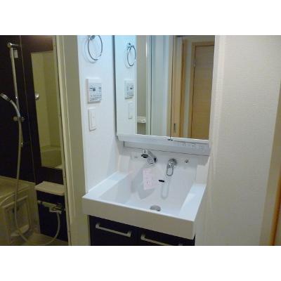 コンフィール 303【管理NO：1-018766801-03030】 ★家具家電は申し込み後に搬入します 2026年07月下旬入居可能の物件写真6