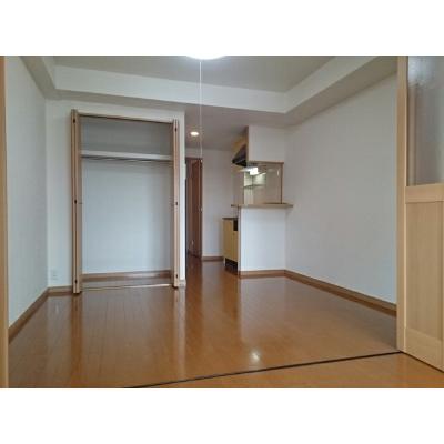 エルグレーシア 505【管理NO：1-014576901-05040】 ★家具家電は申し込み後に搬入します 2026年09月中旬入居可能の物件写真2
