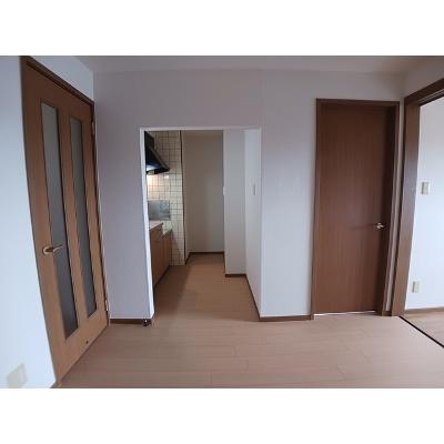 ブランドール板原 401【管理NO：1-010862101-04010】 ★家具家電は申し込み後に搬入しますの物件写真2