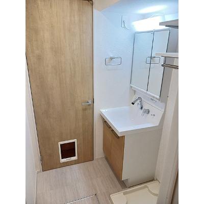 カメリヤウッド 101【管理NO：1-028048501-01010】 ★家具家電は申し込み後に搬入します★の物件写真6