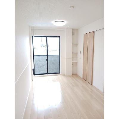 サミュール 104【管理NO：1-028054701-01040】 ★家具家電は申し込み後に搬入しますの物件写真2