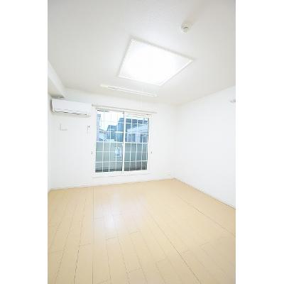 ラ・スマロパ 202【管理NO：1-018031401-02020】 ★家具家電は申し込み後に搬入しますの物件写真2