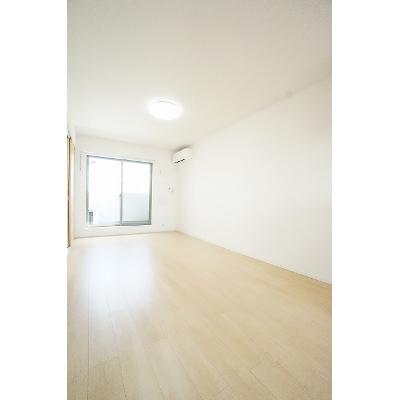シャーロットⅠ 303【管理NO：1-023269701-03030】 ★家具家電は申し込み後に搬入します 2026年07月中旬入居可能の物件写真2