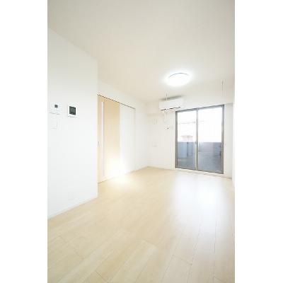 プレジール　Ⅱ 101【管理NO：1-023103502-01010】 ★家具家電は申し込み後に搬入しますの物件写真2