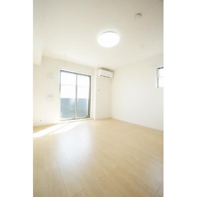 カーサカメリアⅦ 107【管理NO：1-022871701-01060】 ★家具家電は申し込み後に搬入します★の物件写真2