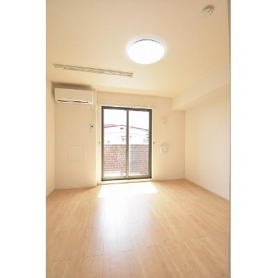 マナスル 102【管理NO：1-019367401-01020】 ★家具家電は申し込み後に搬入しますの物件写真2