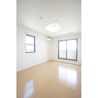 リジエール　Ⅰ 201【管理NO：1-017856101-02010】 ★家具家電は申し込み後に搬入しますの物件写真2