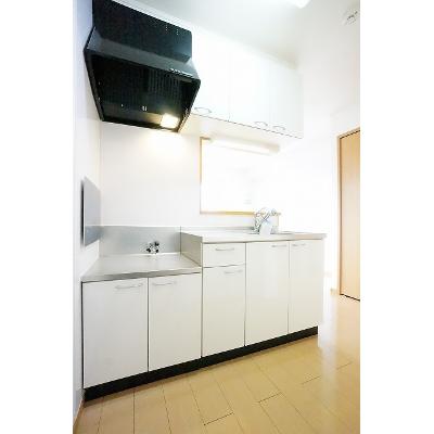 ローゼンハイム 202【管理NO：1-015434601-02020】 ★家具家電は申し込み後に搬入しますの物件写真3