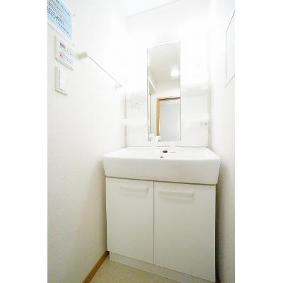ローゼンハイム 202【管理NO：1-015434601-02020】 ★家具家電は申し込み後に搬入しますの物件写真6